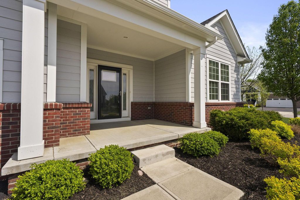 Photo of 7518 Barrister Drive, Dublin, OH 43016 (MLS # 226013532)