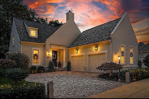 Photo of 5791 Crighton Drive 15 #15, Dublin, OH 43016 (MLS # 225039456)