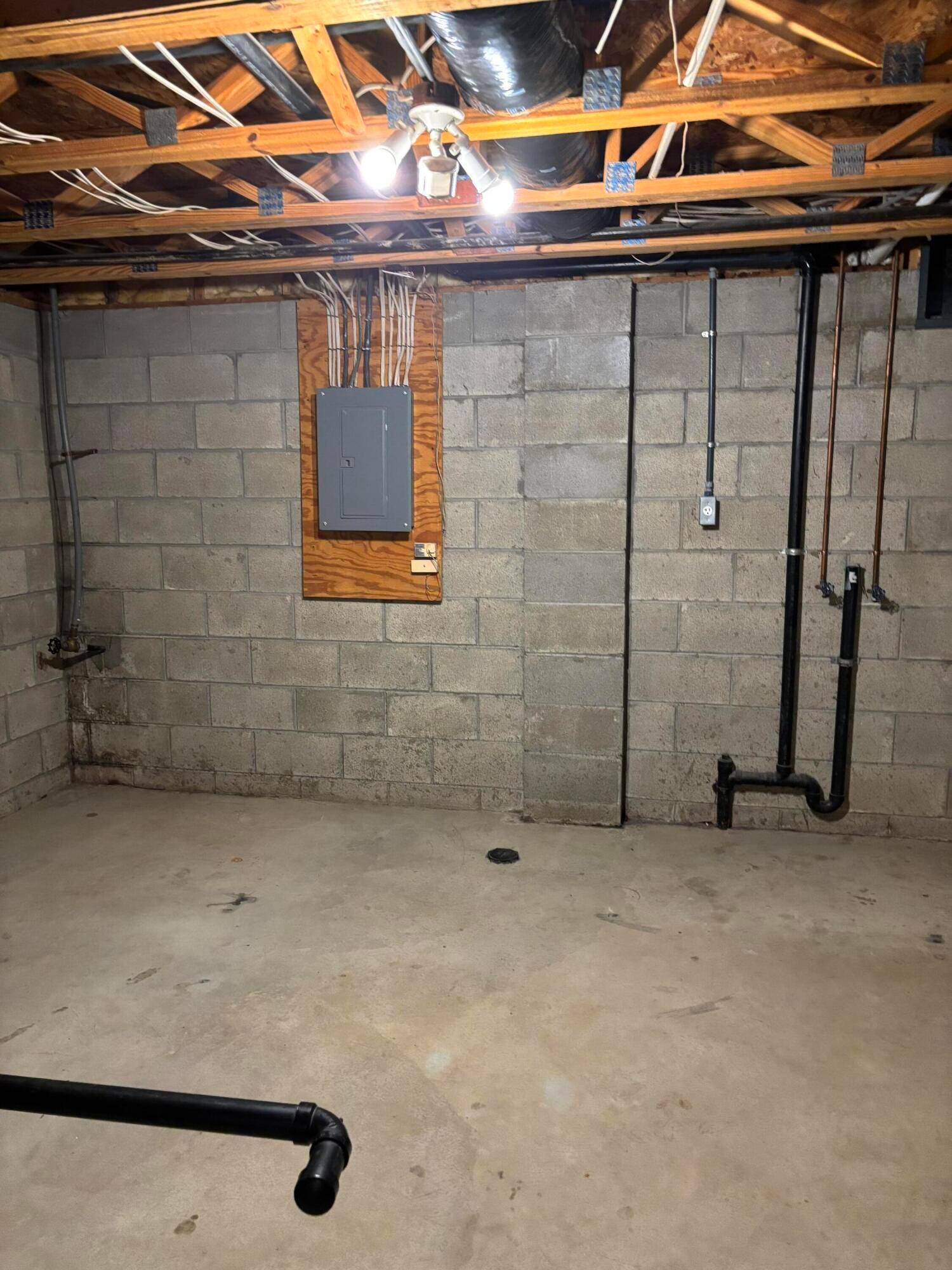 2037 Burbridge Lane #31B, Hilliard, Ohio image 17