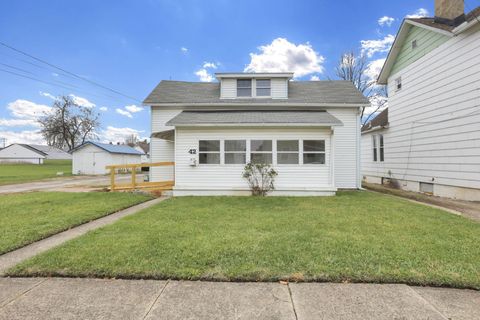 Photo of 42 Burt Avenue, Newark, OH 43055 (MLS # 225043946)
