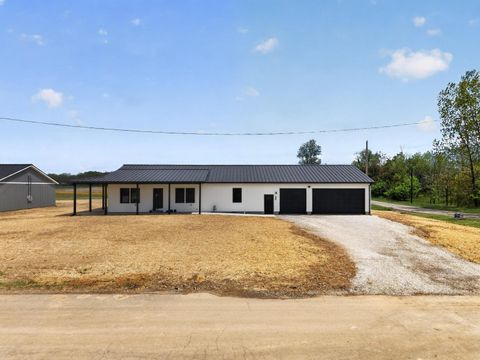 Photo of 791 Bender Avenue, Galion, OH 44833 (MLS # 226017358)