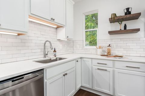 Tiny photo for 888 Ebner Street, Columbus, OH 43206 (MLS # 226014471)