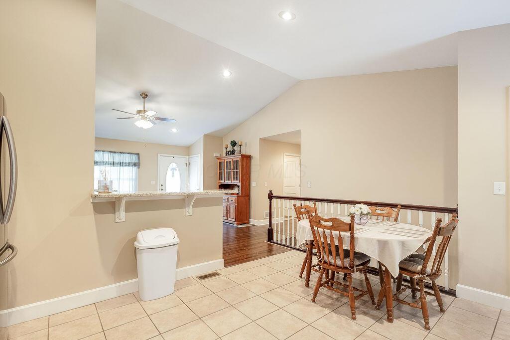538 Grand Valley Drive, Howard, Ohio image 6