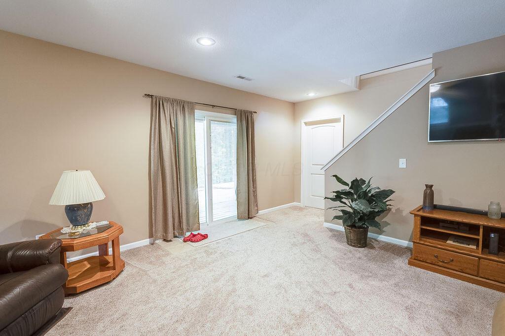 538 Grand Valley Drive, Howard, Ohio image 17