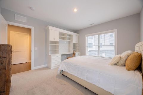 Tiny photo for 5211 Highpointe Lakes Drive 7105 #7105, Westerville, OH 43081 (MLS # 225023831)