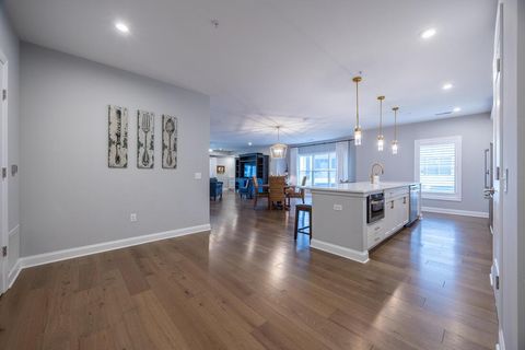 Tiny photo for 5211 Highpointe Lakes Drive 7105 #7105, Westerville, OH 43081 (MLS # 225023831)