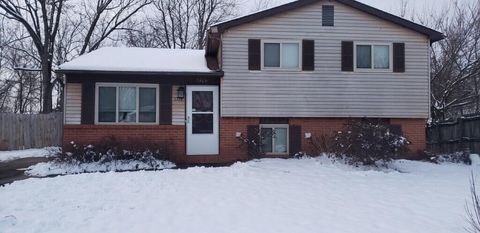 Photo of 5326 Adderley Avenue, Columbus, OH 43232 (MLS # 225044863)