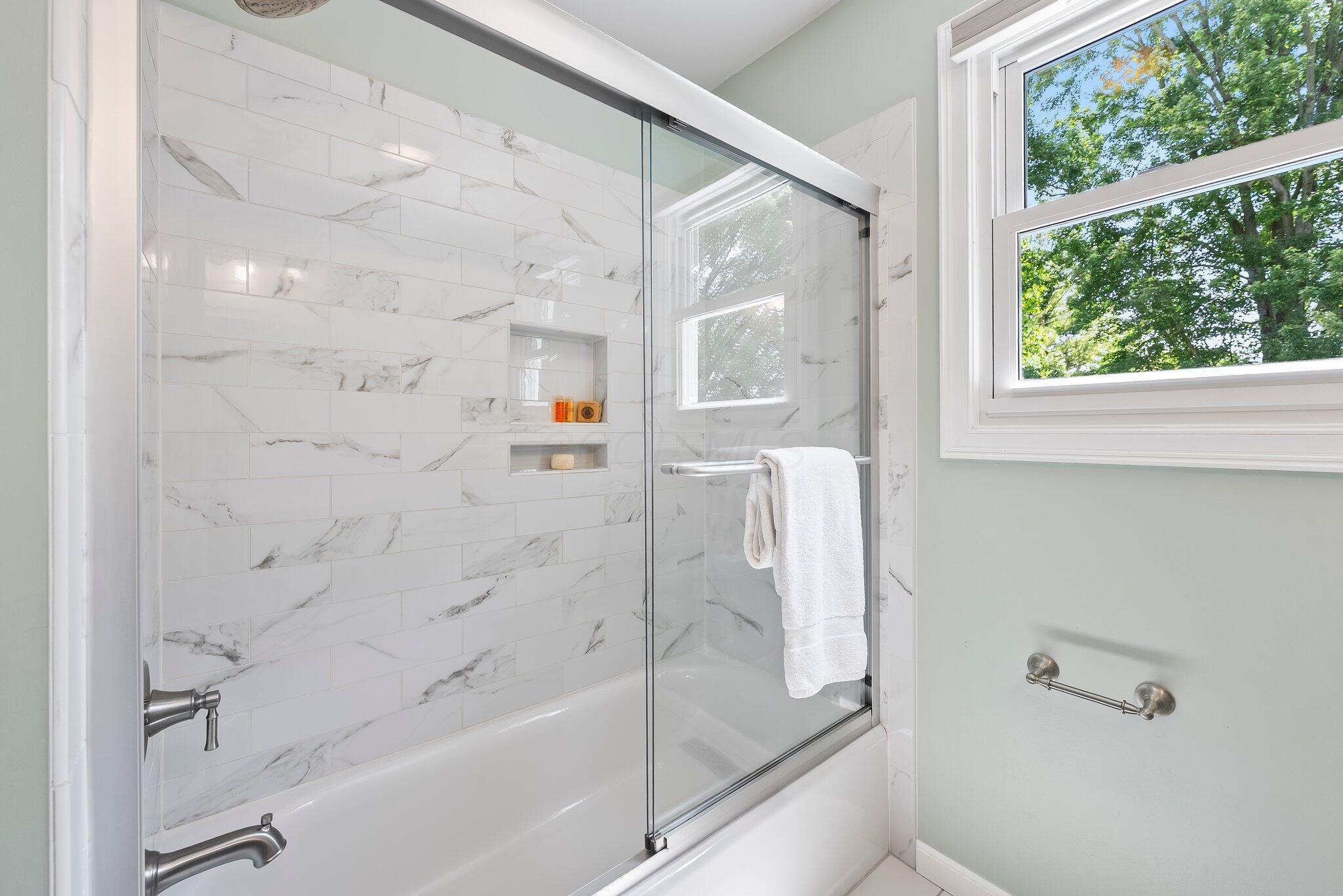 2201 Stratingham Drive, Dublin, Ohio image 27