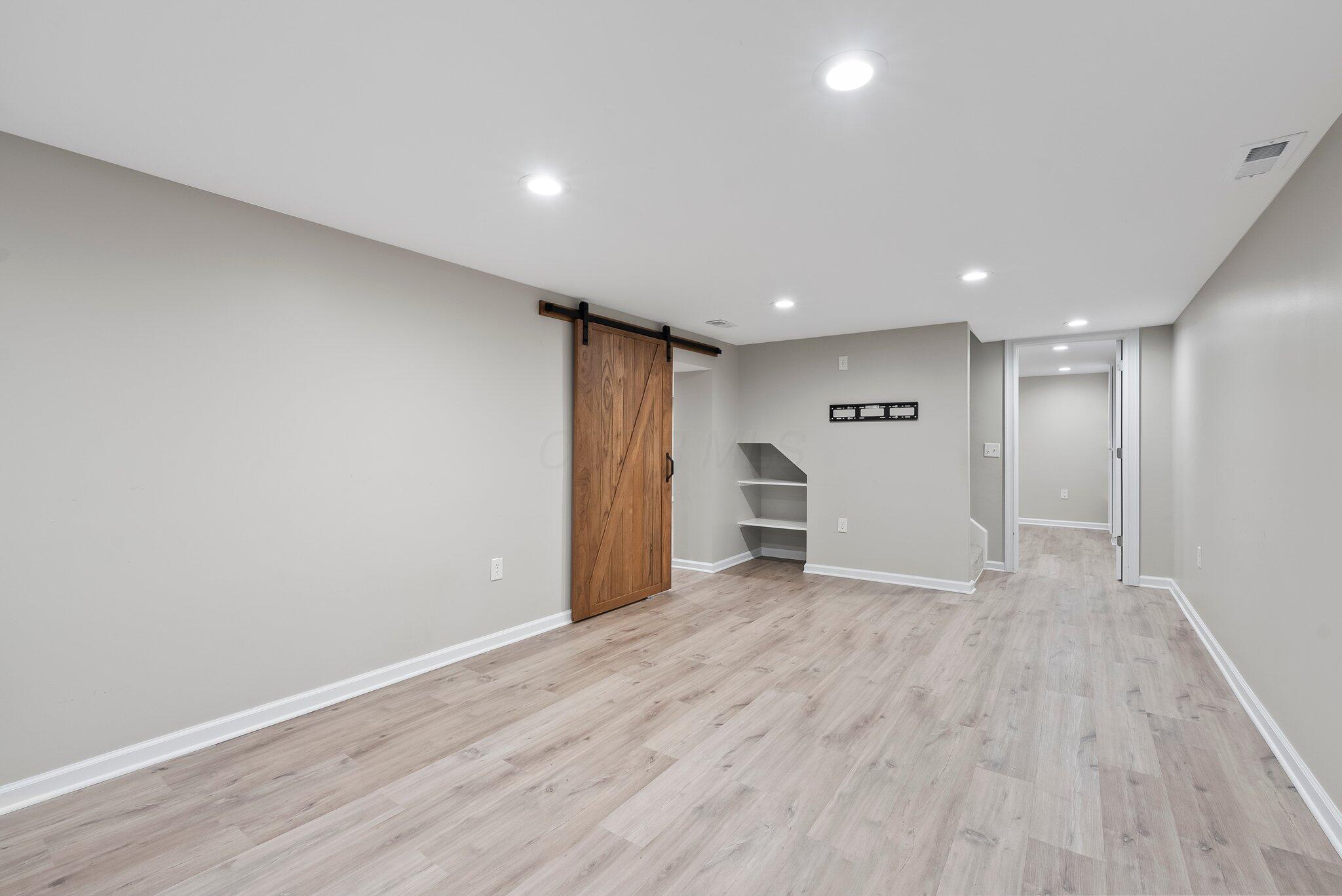 2201 Stratingham Drive, Dublin, Ohio image 37