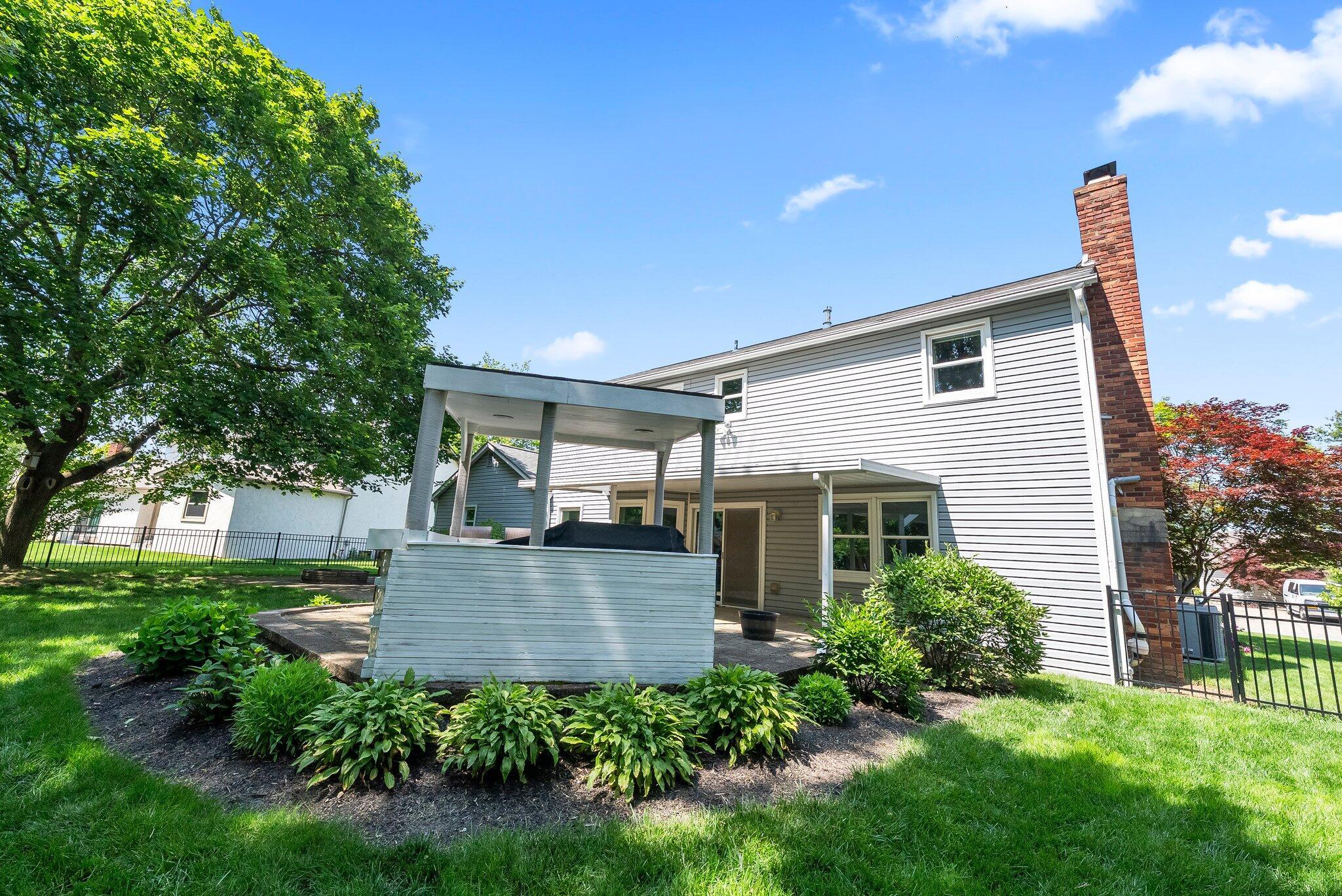 2201 Stratingham Drive, Dublin, Ohio image 43