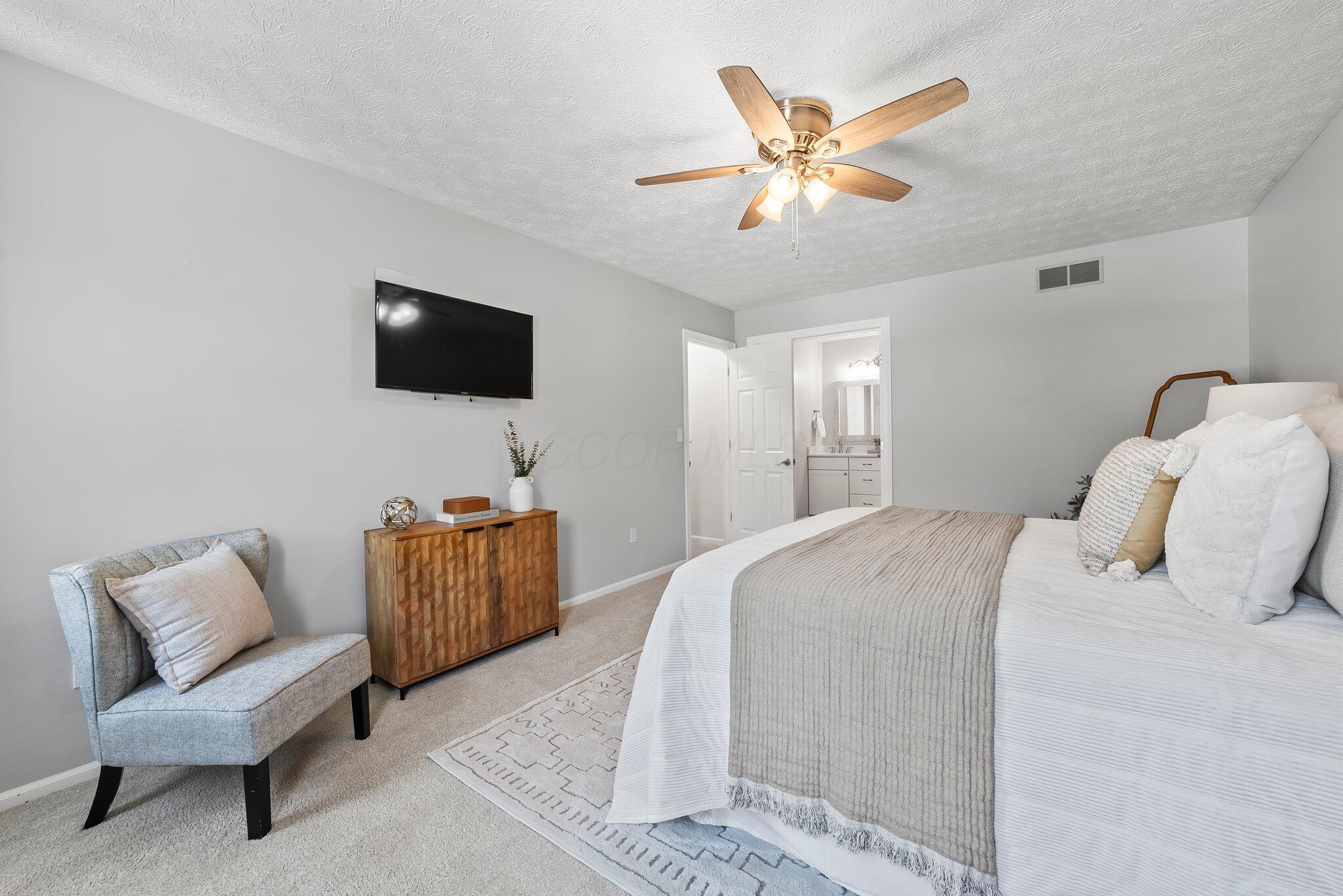 2201 Stratingham Drive, Dublin, Ohio image 21