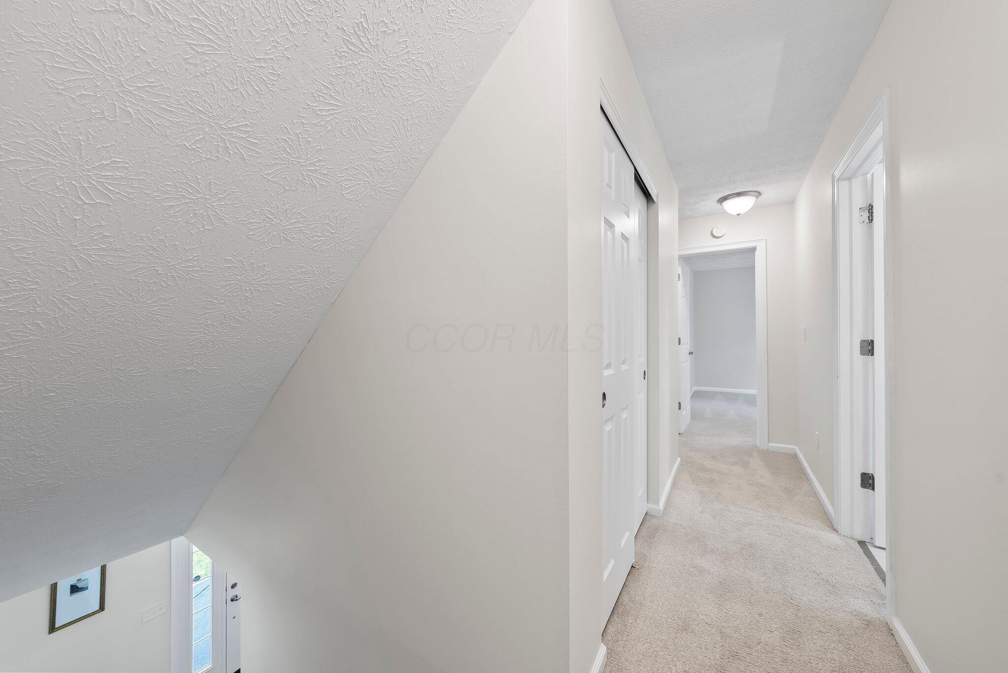 2201 Stratingham Drive, Dublin, Ohio image 25