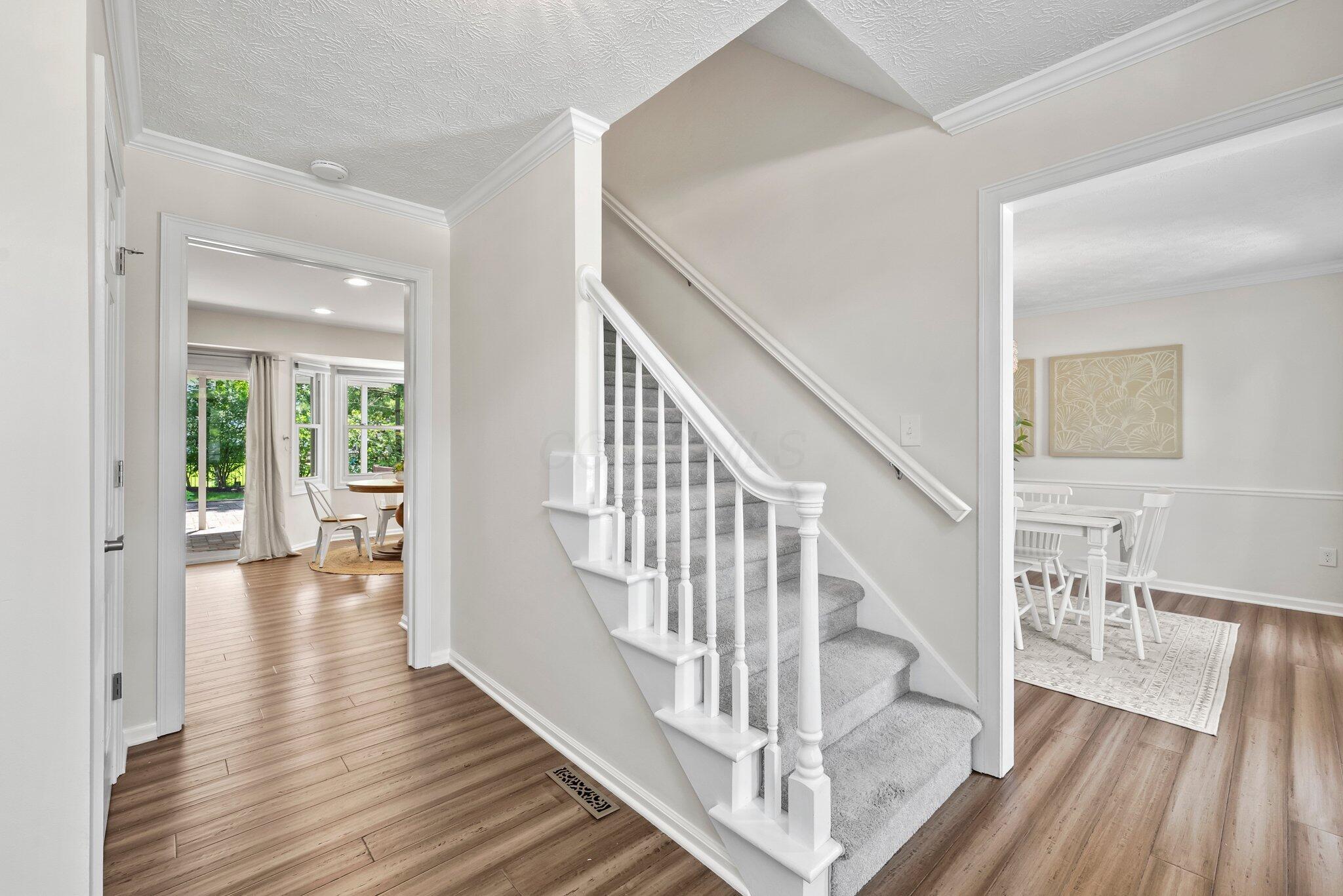 2201 Stratingham Drive, Dublin, Ohio image 3