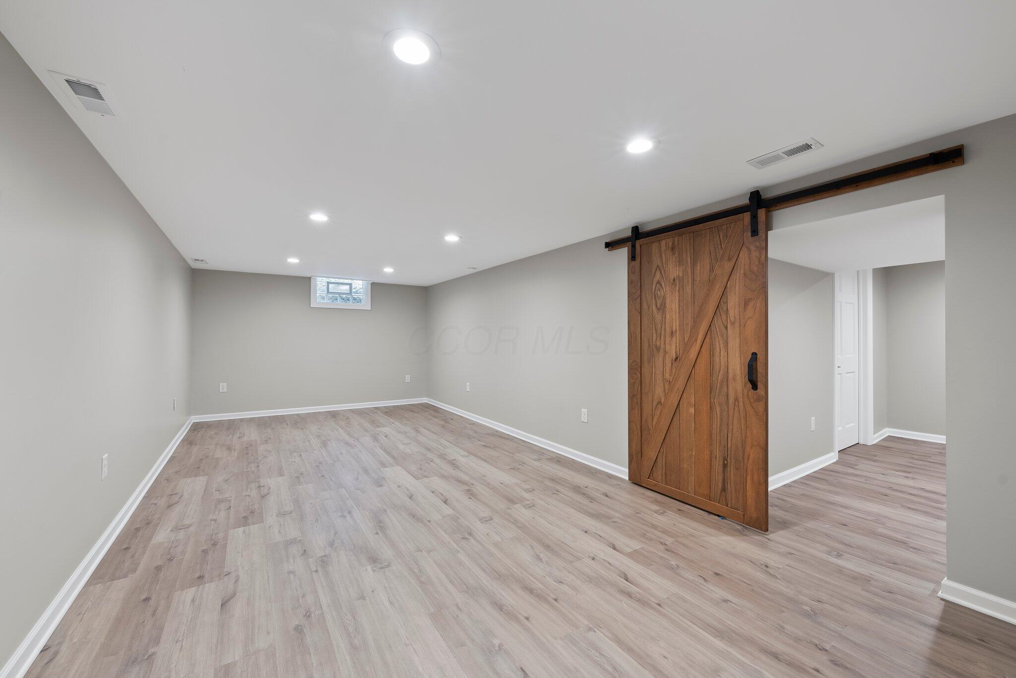 2201 Stratingham Drive, Dublin, Ohio image 36