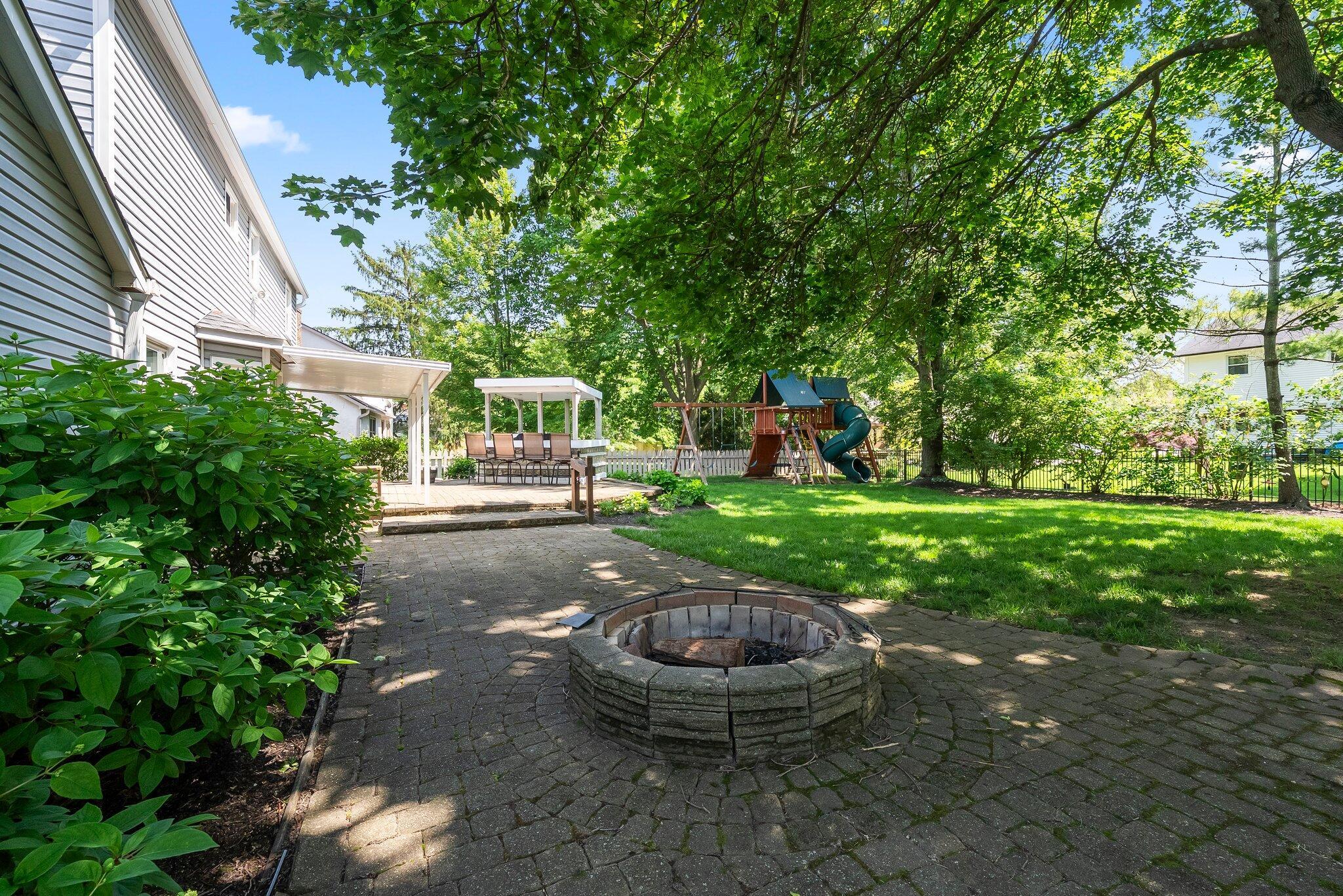 2201 Stratingham Drive, Dublin, Ohio image 48