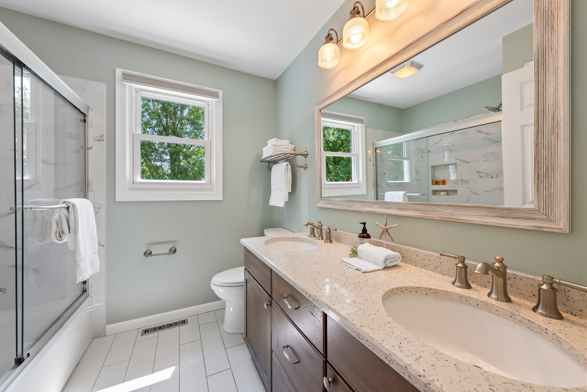 2201 Stratingham Drive, Dublin, Ohio image 26