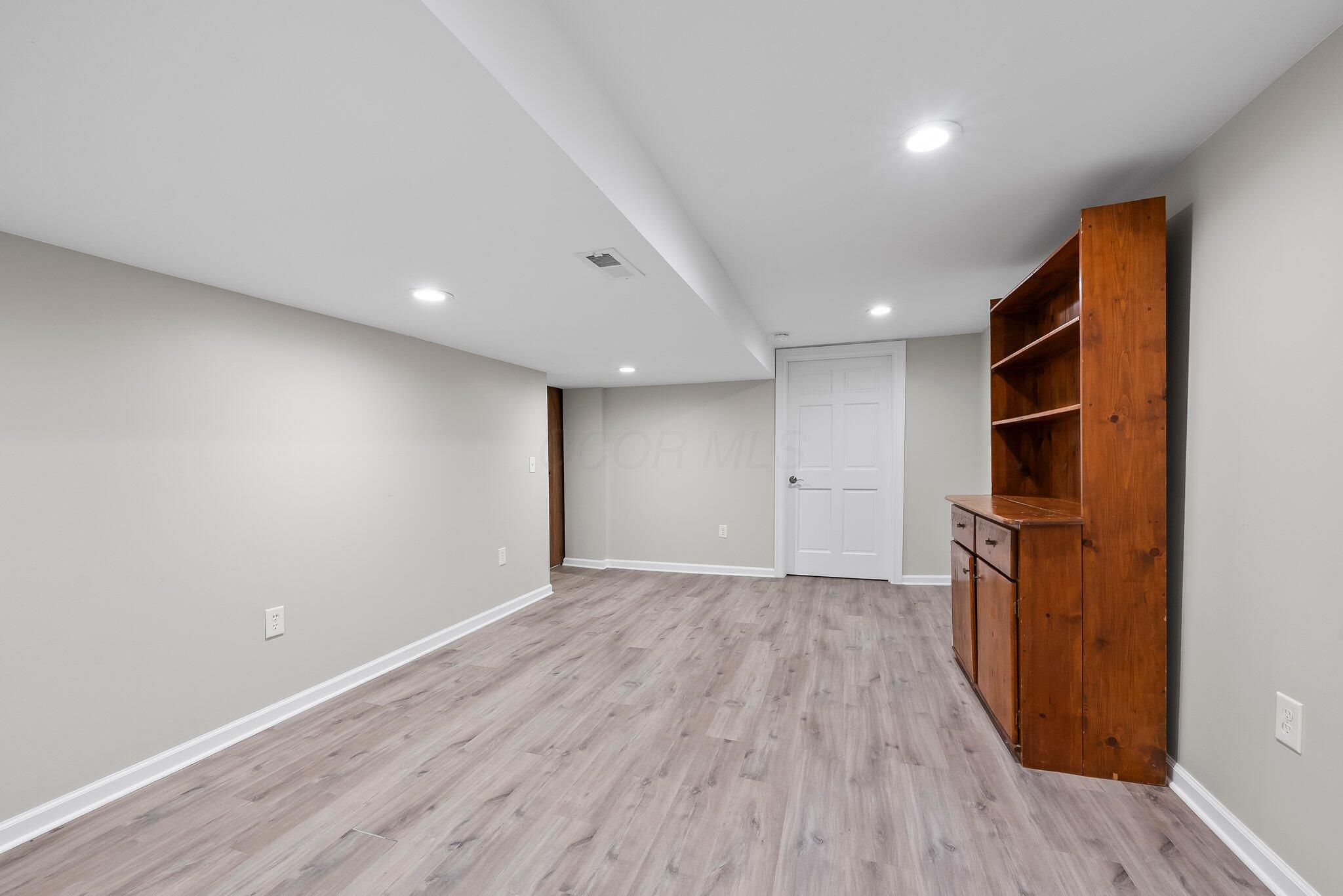 2201 Stratingham Drive, Dublin, Ohio image 39
