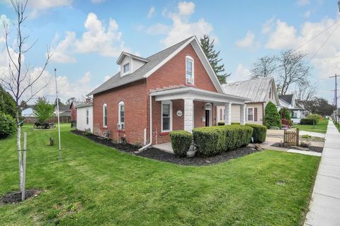 Tiny photo for 112 N Catherine Street, Mount Vernon, OH 43050 (MLS # 226014068)