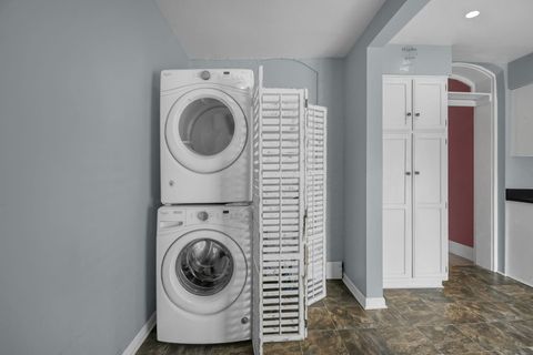 Tiny photo for 112 N Catherine Street, Mount Vernon, OH 43050 (MLS # 226014068)