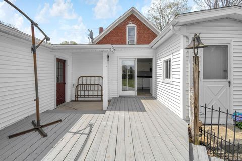 Tiny photo for 112 N Catherine Street, Mount Vernon, OH 43050 (MLS # 226014068)