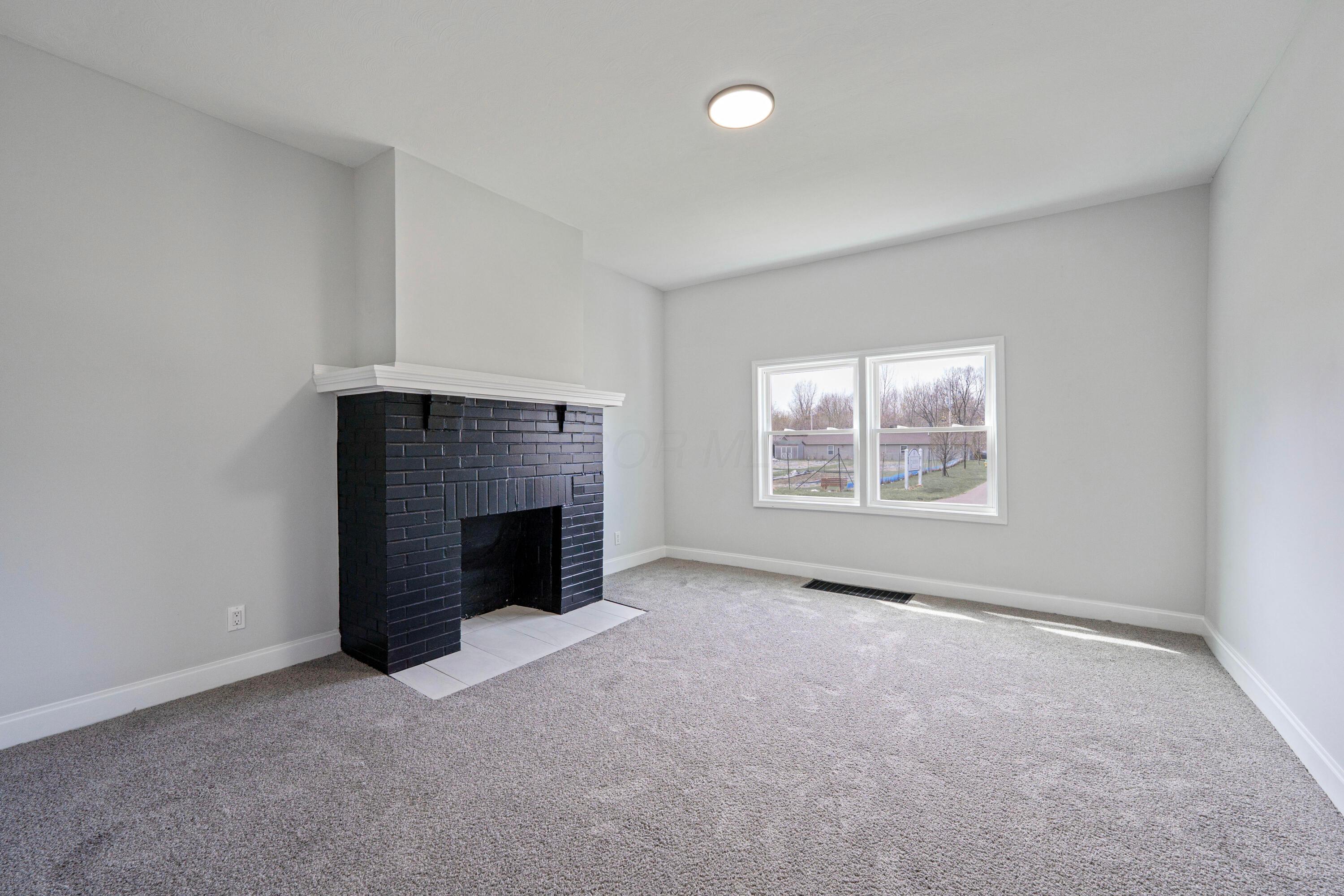 158 S 6th Street, Newark, Ohio image 12