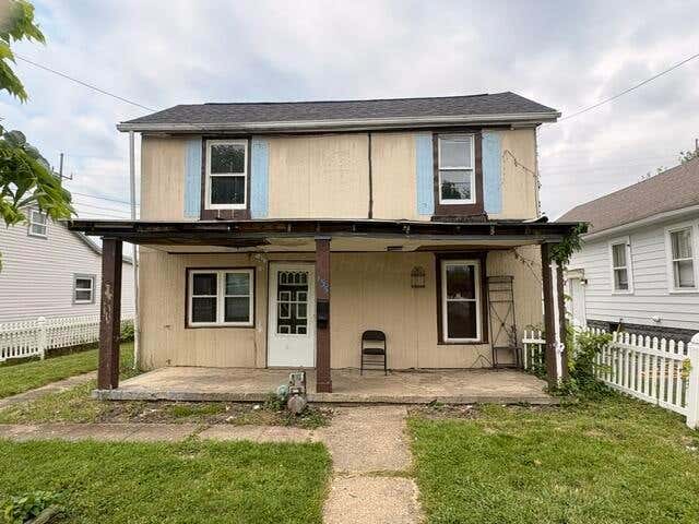 Photo of 135 S Roosevelt Avenue, Lancaster, OH 43130 (MLS # 226020571)