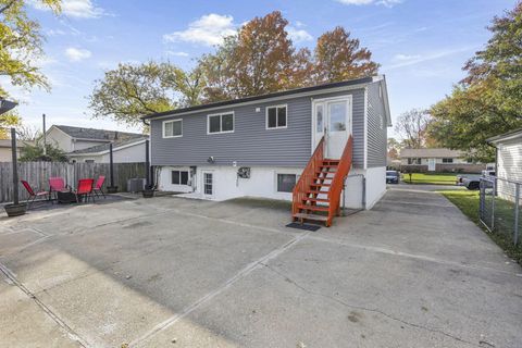 Tiny photo for 3378 Trail Lane Court, Columbus, OH 43231 (MLS # 225041891)
