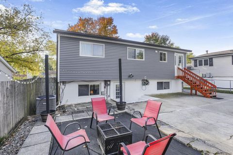 Tiny photo for 3378 Trail Lane Court, Columbus, OH 43231 (MLS # 225041891)