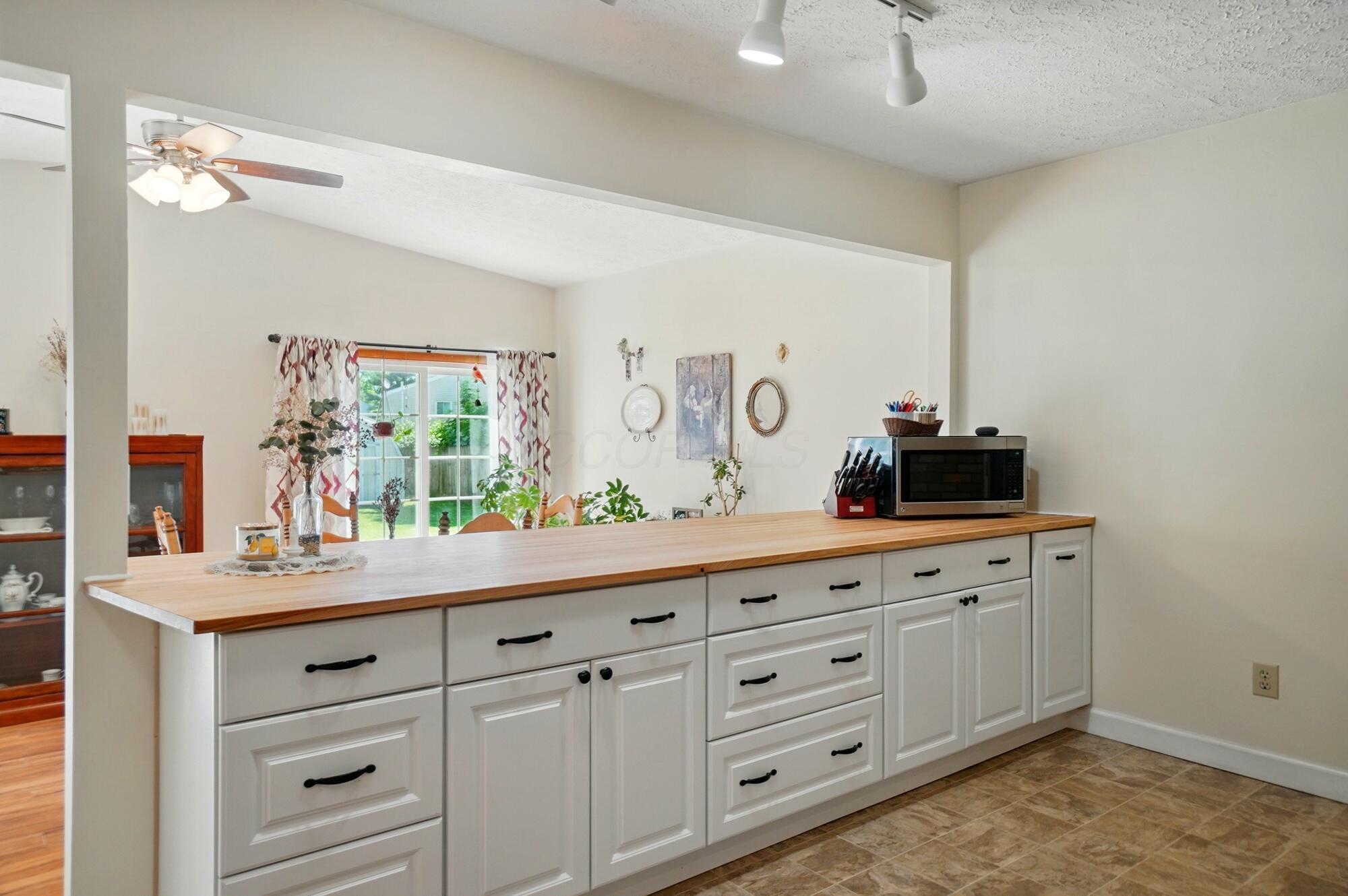 3784 Hendron Road, Groveport, Ohio image 13