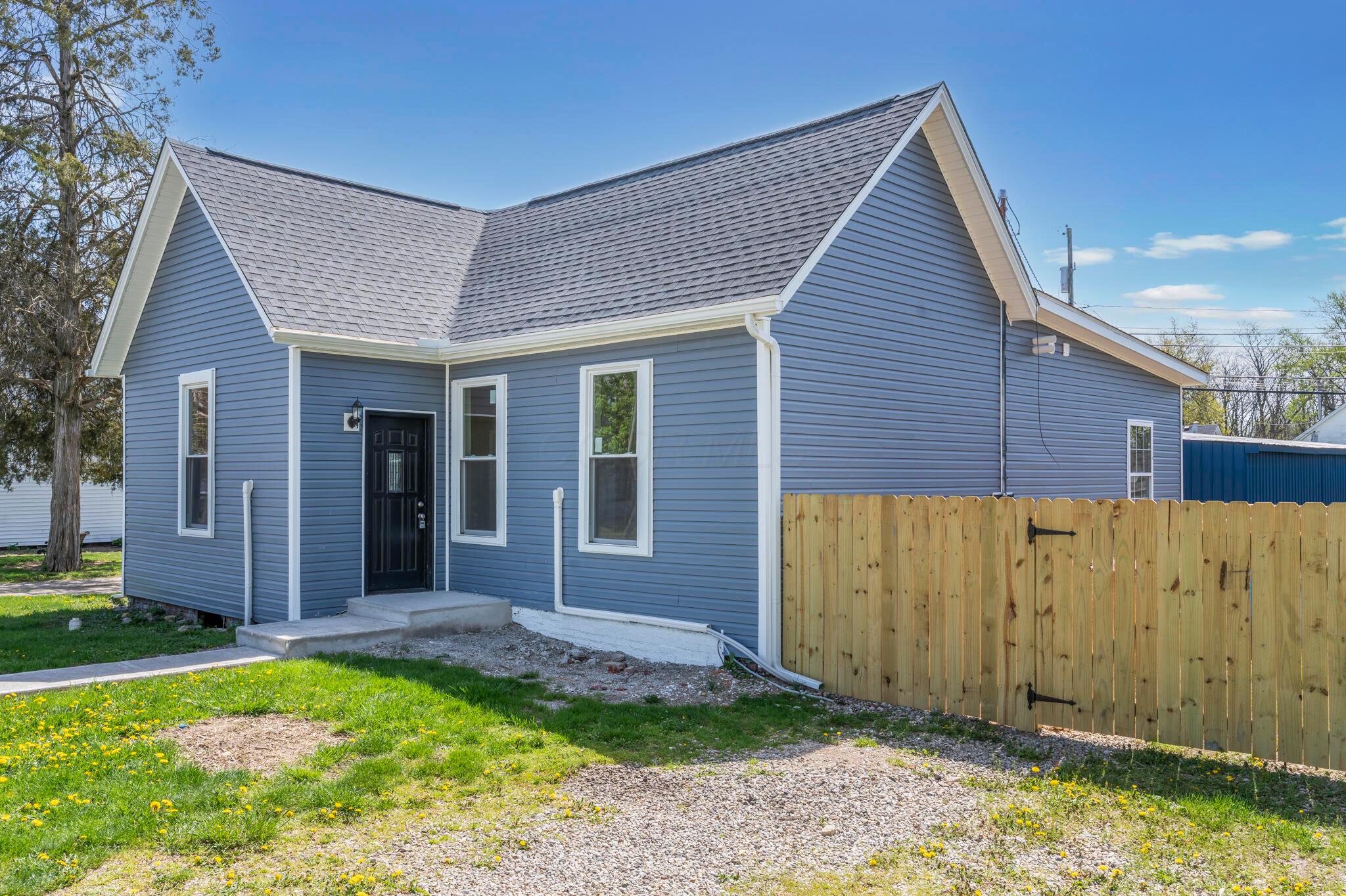 116 W Center Street, London, Ohio image 3