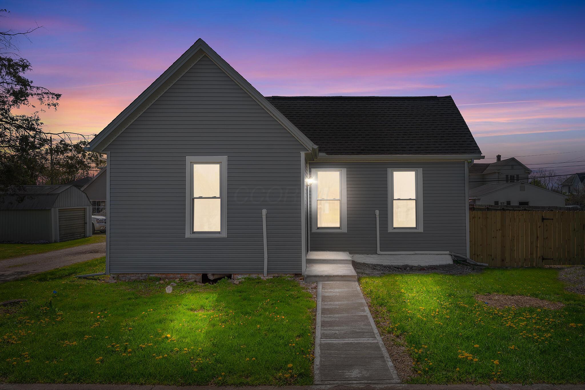 116 W Center Street, London, Ohio image 1
