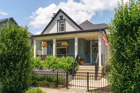 Photo of 242 Thurman Avenue, Columbus, OH 43206 (MLS # 226002643)