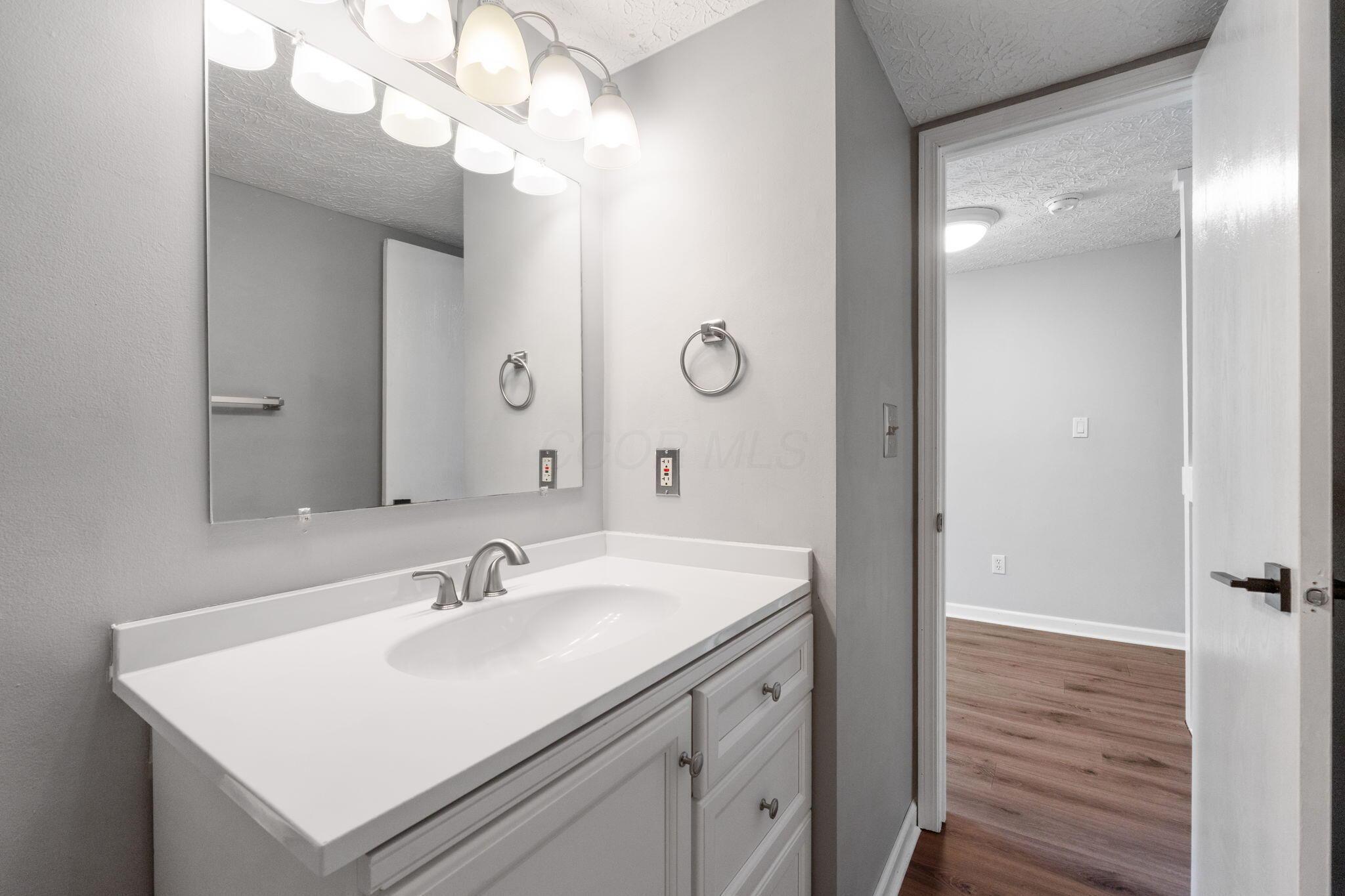 905 Soramill Lane, Columbus, Ohio image 15