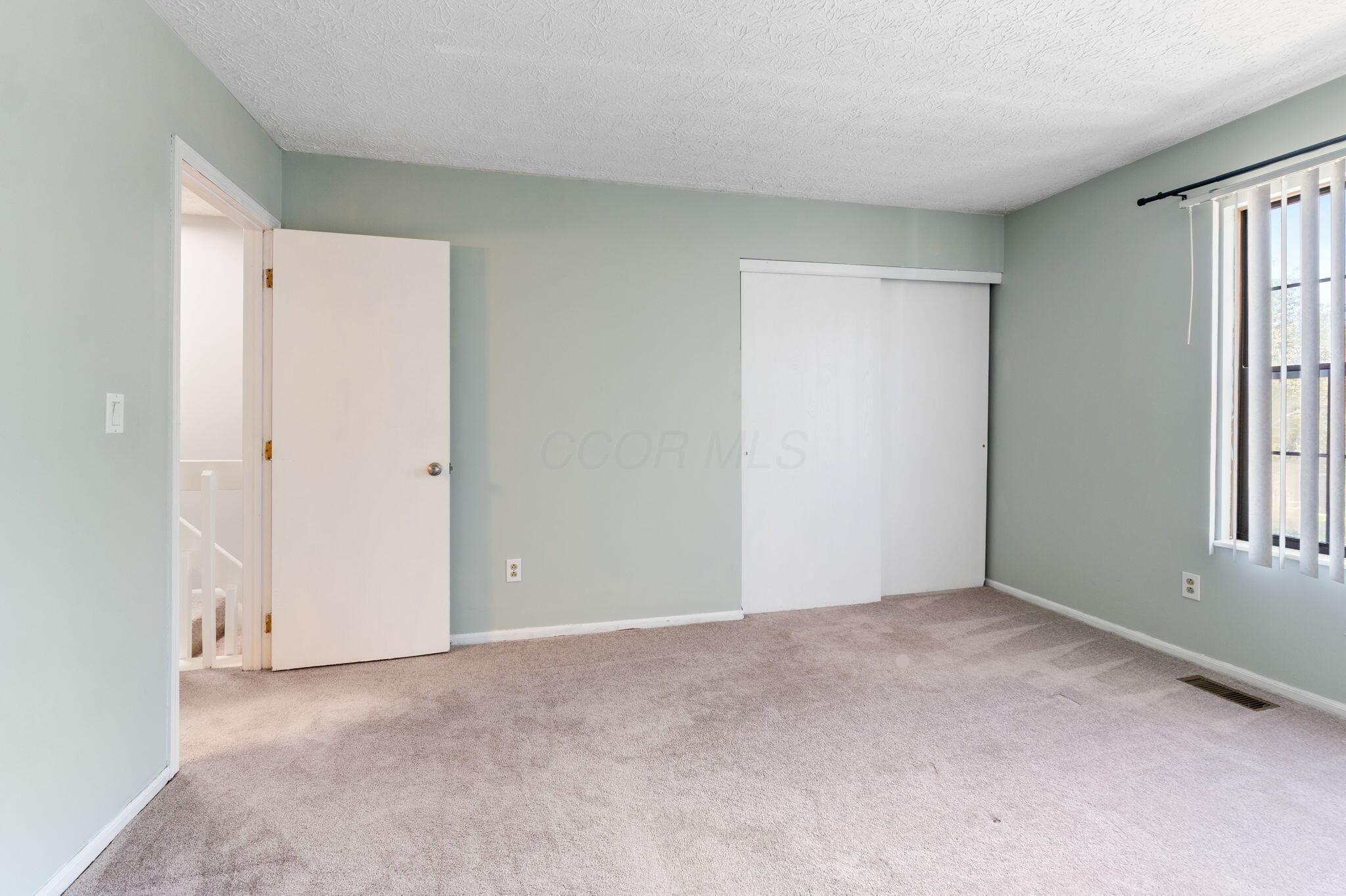 905 Soramill Lane, Columbus, Ohio image 37