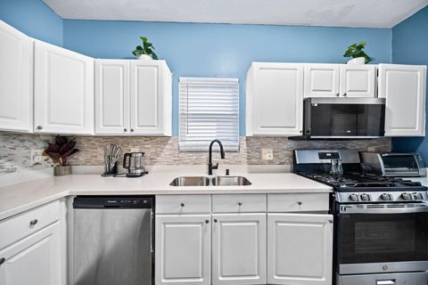 Tiny photo for 5886 Winchester Pike, Canal Winchester, OH 43110 (MLS # 226002400)