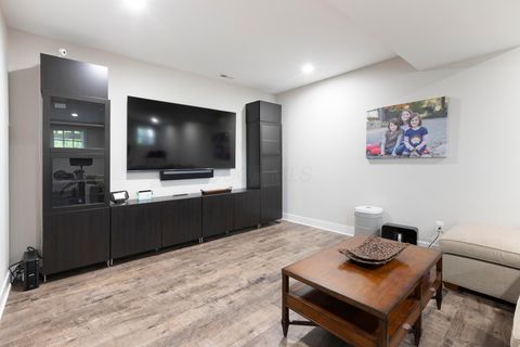 Tiny photo for 7030 Hanbys Loop, New Albany, OH 43054 (MLS # 225045904)