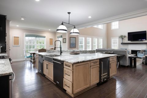 Tiny photo for 7030 Hanbys Loop, New Albany, OH 43054 (MLS # 225045904)