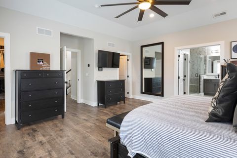 Tiny photo for 7030 Hanbys Loop, New Albany, OH 43054 (MLS # 225045904)