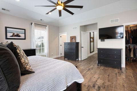 Tiny photo for 7030 Hanbys Loop, New Albany, OH 43054 (MLS # 225045904)