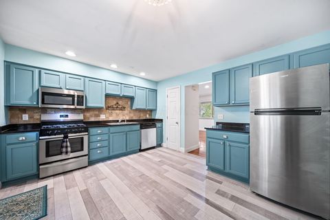 Photo of 5255 Fenway Place D #D, Columbus, OH 43214 (MLS # 225037006) Photo of 5255 Fenway Place D #D, Columbus, OH 43214 (MLS # 225037006)