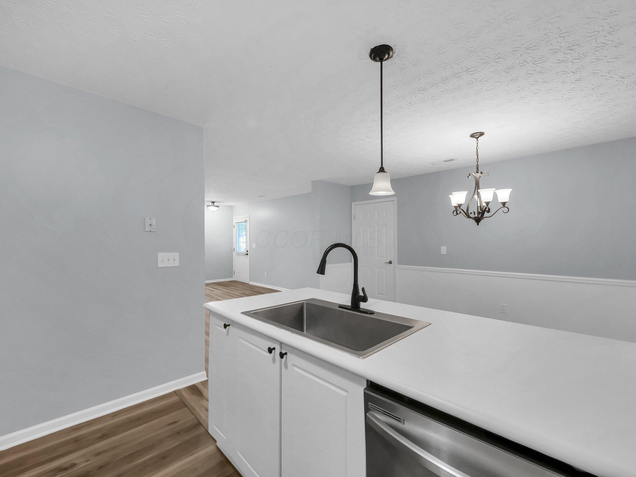 6726 Hamler Drive #33E, Canal Winchester, Ohio image 11