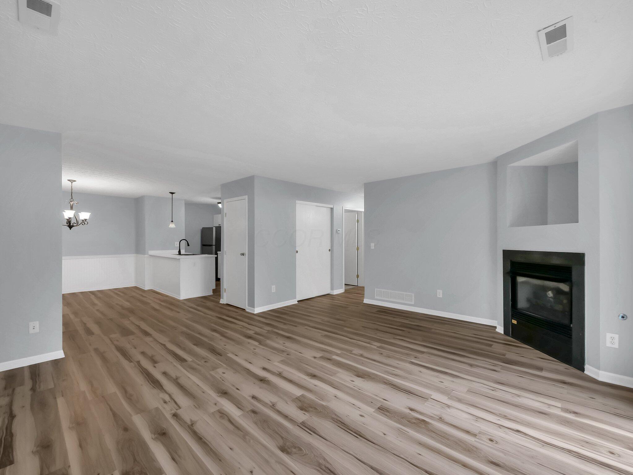 6726 Hamler Drive #33E, Canal Winchester, Ohio image 3