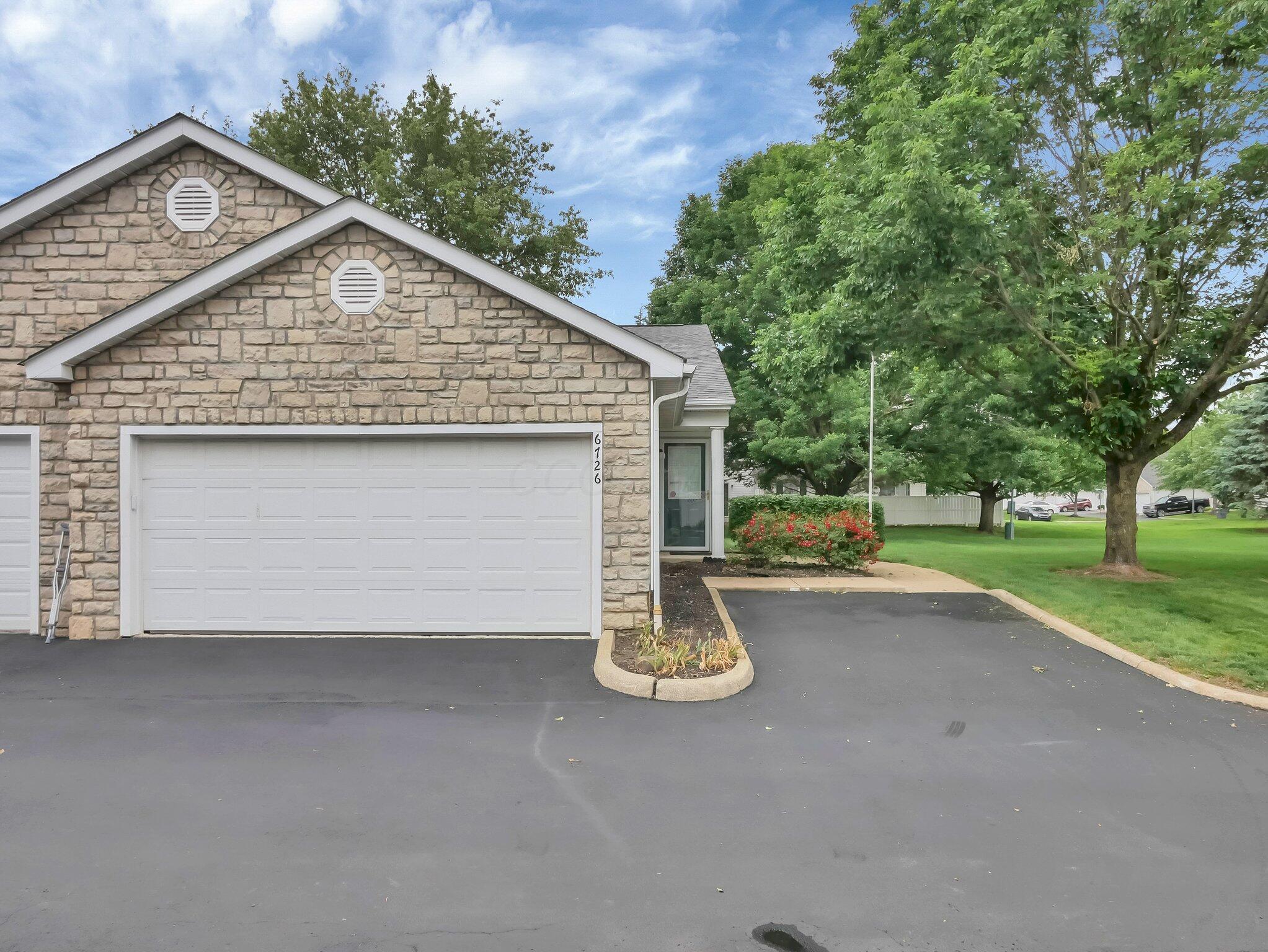 6726 Hamler Drive #33E, Canal Winchester, Ohio image 24
