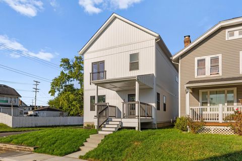 Tiny photo for 981 Gilbert Street, Columbus, OH 43206 (MLS # 225037750)