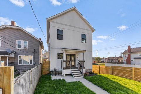 Tiny photo for 981 Gilbert Street, Columbus, OH 43206 (MLS # 225037750)