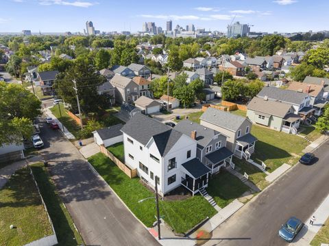 Tiny photo for 981 Gilbert Street, Columbus, OH 43206 (MLS # 225037750)