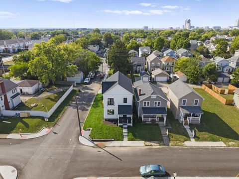 Tiny photo for 981 Gilbert Street, Columbus, OH 43206 (MLS # 225037750)