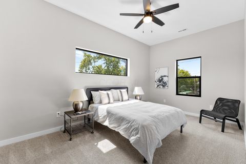 Tiny photo for 981 Gilbert Street, Columbus, OH 43206 (MLS # 225037750)