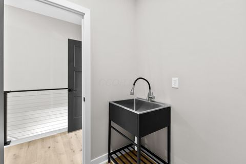 Tiny photo for 981 Gilbert Street, Columbus, OH 43206 (MLS # 225037750)