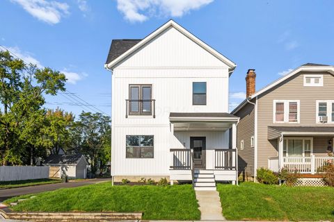 Tiny photo for 981 Gilbert Street, Columbus, OH 43206 (MLS # 225037750)
